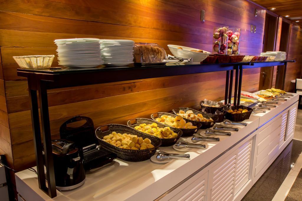 Готель Tryp By Wyndham Belo Horizonte Savassi Екстер'єр фото