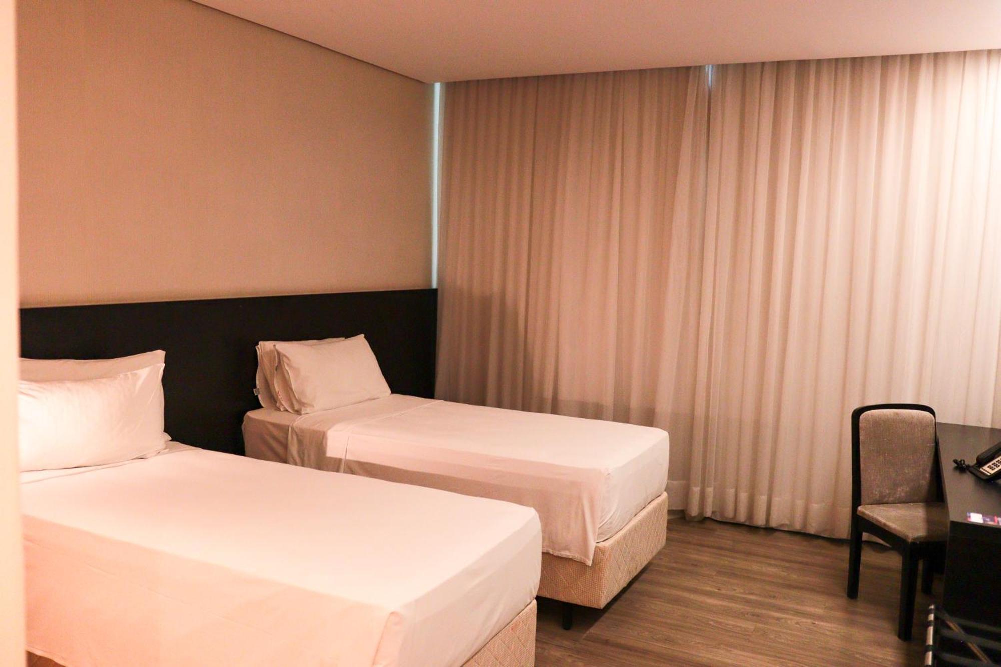 Готель Tryp By Wyndham Belo Horizonte Savassi Екстер'єр фото